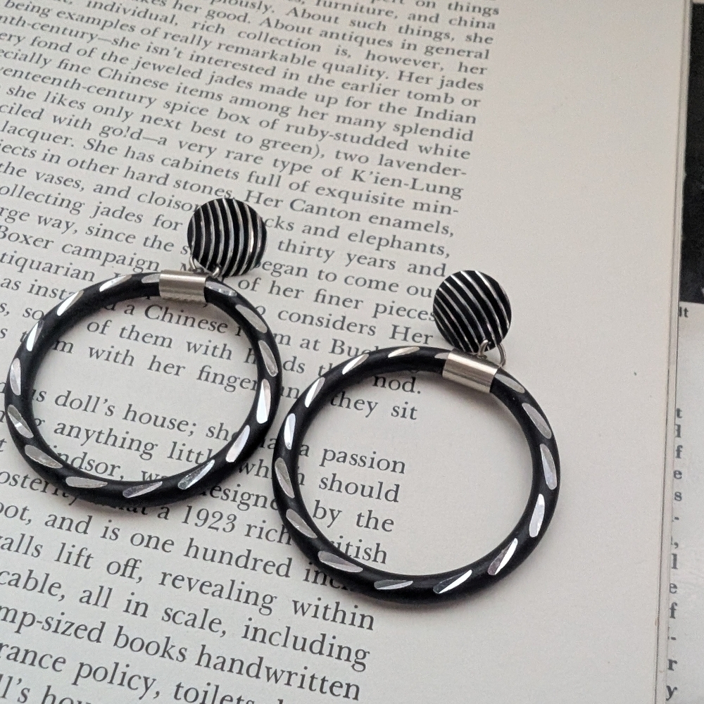 Elegant Black and Silver Hoop Earrings - Picture 1 of 7